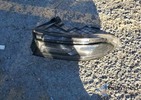 2019 Dodge Charger Scat Pack z USA, uszkodzony, nr VIN 2C3CDXGJ9KH564144